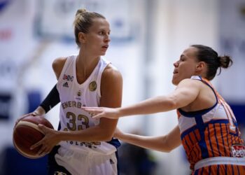 Fenerbahçe Alagöz Holding 90-64 Beretta Famila Schio