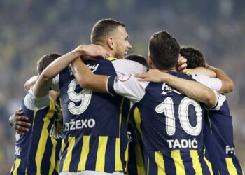 Fenerbahçe, Hatayspor’u 4 golle geçti!