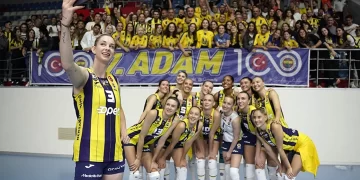 Fenerbahçe Opet, Beşiktaş Ayos’a set vermedi!
