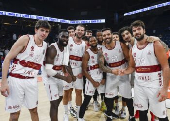 Galatasaray, Anadolu Efes’i deplasmanda farklı yendi!