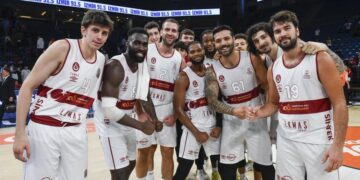 Galatasaray, Anadolu Efes’i deplasmanda farklı yendi!