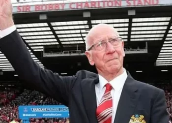 İngiliz futbolunun efsanesi Sir Bobby Charlton hayatını kaybetti!