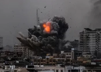 İsrail Gazze’de kilise vurdu!