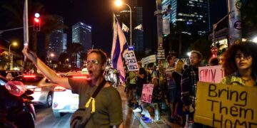 İsrail’de eylem: Çocuklarımızı geri getirin