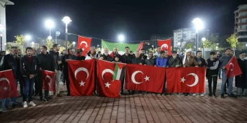 İsrail’in Gazze’deki hastaneye saldırısı Muş’ta protesto edildi!