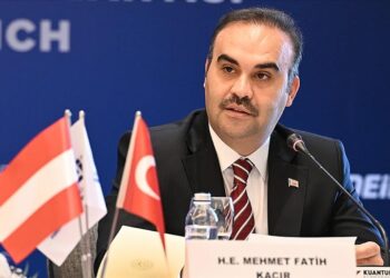 Bakan Kacır açıkladı: Türkiye- Avusturya ilişkilerine ivme katacak