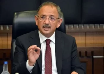 Bakan Özhaseki açıkladı: Tek çare kentsel dönüşüm