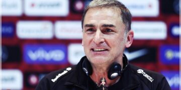 Alanyaspor’a Stefan Kuntz Önerisi!