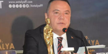 Muhittin Böcek açıkladı: Altın Portakal Film Festivali’ni kendim yapacağım