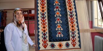 Muş’ta 37 yıldır unutulmaya yüz tutmuş mesleği yaşatıyor!