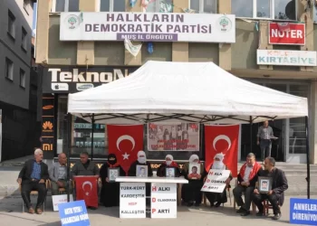 Muş’ta Acılı aileler evlat nöbetine devam ediyor!