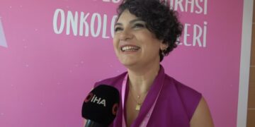 Muş’ta düzenlenen Onkoloji günlerinde Kanseri atlatanlar deneyimlerini paylaştı!