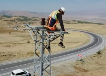 Muş’ta terörün bitirildiği bölgelere VEDAŞ’tan 100 milyonluk yatırım