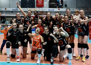 Nefes kesen maçta Eczacıbaşı Fenerbahçe’yi yendi!