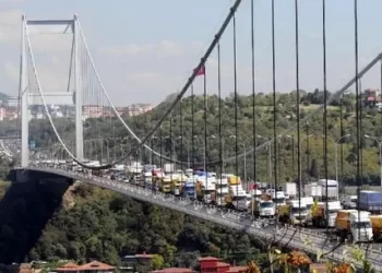 Otoyol ve köprü geçiş ücretlerine zam geldi!