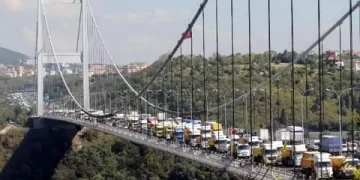 Otoyol ve köprü geçiş ücretlerine zam geldi!