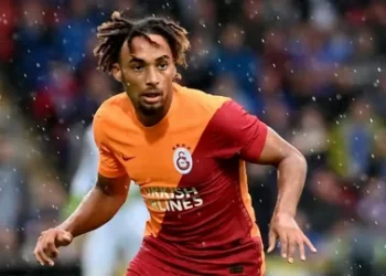 Sacha Boey Fransa milli takımına alınmadı!