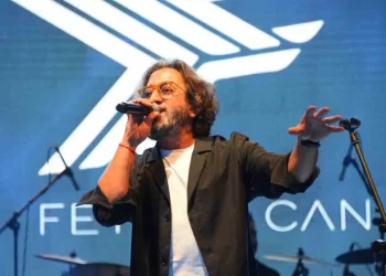 Sinop Cumhuriyet’in 100.yıl coşkusunu Fettah Can’la kutladı