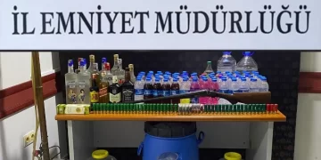 Sinop’ta sahte içki operasyonunda 4 zanlı yakalandı