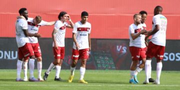 Sivasspor İstanbul’da kazandı!