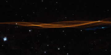Hubble Uzay Teleskobu, muhteşem bir süpernova kalıntısını gözlemledi