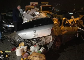 TEM’de 26 araç birbirine girdi!