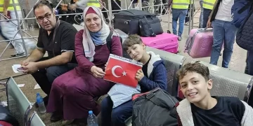 44 Türk vatandaşı Gazze’den İstanbul’a nakledildi