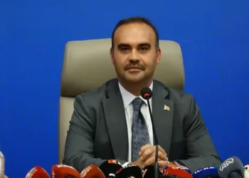 Bakan Kacır duyurdu! Afetlerden etkilenen KOBİ’lere faizsiz kredi desteği