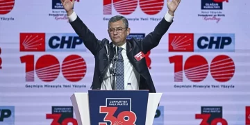 CHP’nin yeni başkanı Özgür Özel oldu