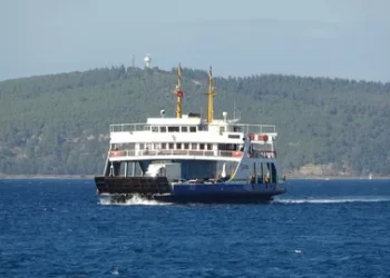 Çanakkale’de feribot seferleri iptal edildi