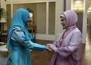 Emine Erdoğan Maldivler Cumhurbaşkanı Muizzu’nun eşi ile bir araya geldi