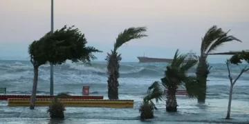 İskenderun’da 4 okulda eğitim öğretime ara verildi