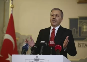 Bakan Yerlikaya açıkladı! Kaç Suriyeli vatandaşlık aldı?