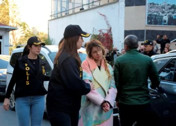 Gözaltına alınan Nihal ve Bahar Candan tutuklandı