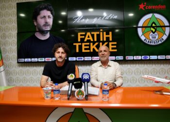 Alanyaspor’un yeni teknik direktörü açıklandı!