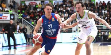 Anadolu Efes, deplasmanda Merkezefendi’yi farklı yendi!