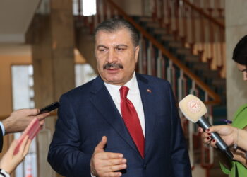 Bakan Koca son gelişmeleri verdi: Türk ekip Gazze’de!