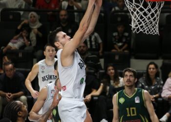 Beşiktaş EmlakJet 76-73 Manisa BBSK