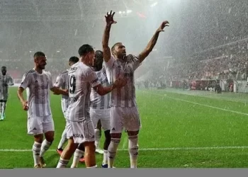 Beşiktaş, Samsun’dan 3 puanla döndü!