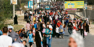Gazze’de çocuk hastanesi bombalandı