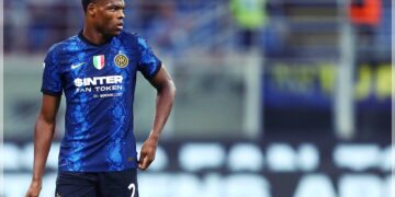 Denzel Dumfries Premier Lig Yolcusu!