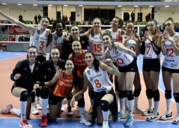 Eczacıbaşı Dynavit, Nilüfer Belediyespor deplasmanında rahat kazandı!