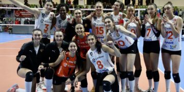 Eczacıbaşı Dynavit, Nilüfer Belediyespor deplasmanında rahat kazandı!