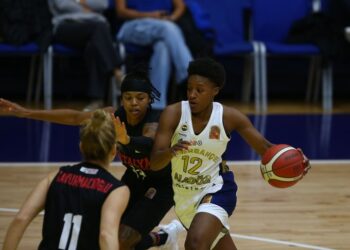 Fenerbahçe Alagöz farklı kazandı!