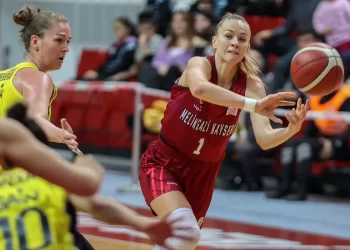 Fenerbahçe Alagöz Holding, ligde 12’de 12 yaptı!