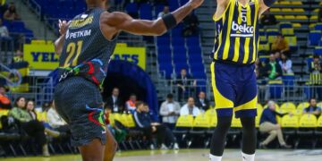 Fenerbahçe Beko, Petkimspor’u rahat yendi!