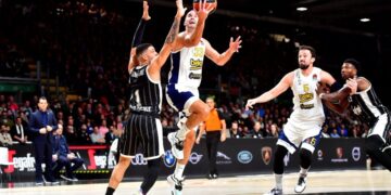 Fenerbahçe Beko üst üste 4. yenilgisini aldı!