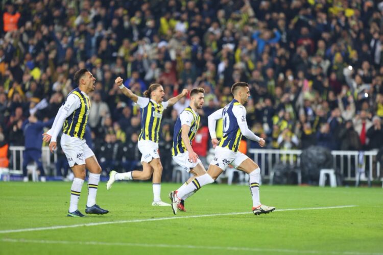 Fenerbahçe, Karagümrük'ü 2 golle geçti! fenerbahce karagumruk u 2 golle gecti habermeydan