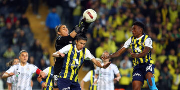 Fenerbahçe Petrol Ofisi, derbide Beşiktaş JK United Payment’i Yendi!