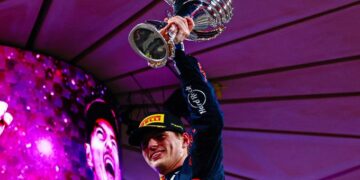 Formula 1’de sezonun son yarışını Max Verstappen kazandı!